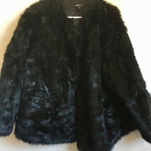 COPY - Plus Size Torrid Faux Fur lined coat size 18/20